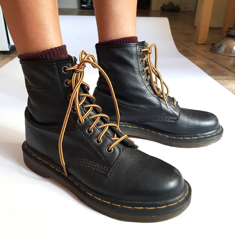 Doc Marten Classic Black Boots, Sz 7.5/8 W